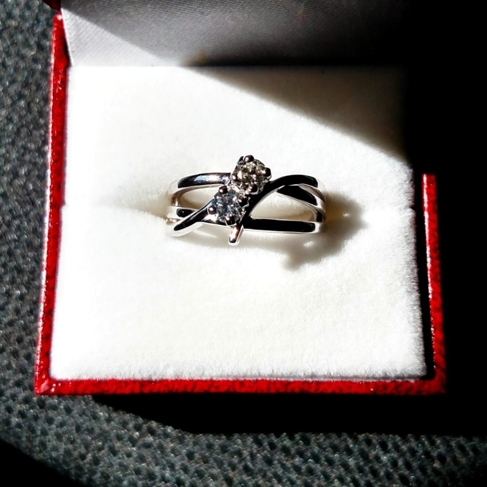 14K White Gold 2-Stone Diamond Ring